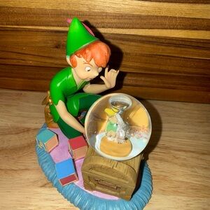Peter Pan and tinker bell snow globe